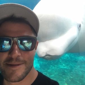 Meet your Posher, Adam